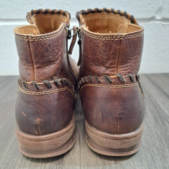 Comfortiva Align Leather Weatherproof Ankle Boots Women's Size 8W Brown Zip Side - Picture 4 of 8